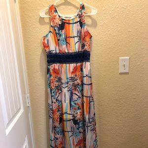 Charlotte Russe Maxi Dress Large